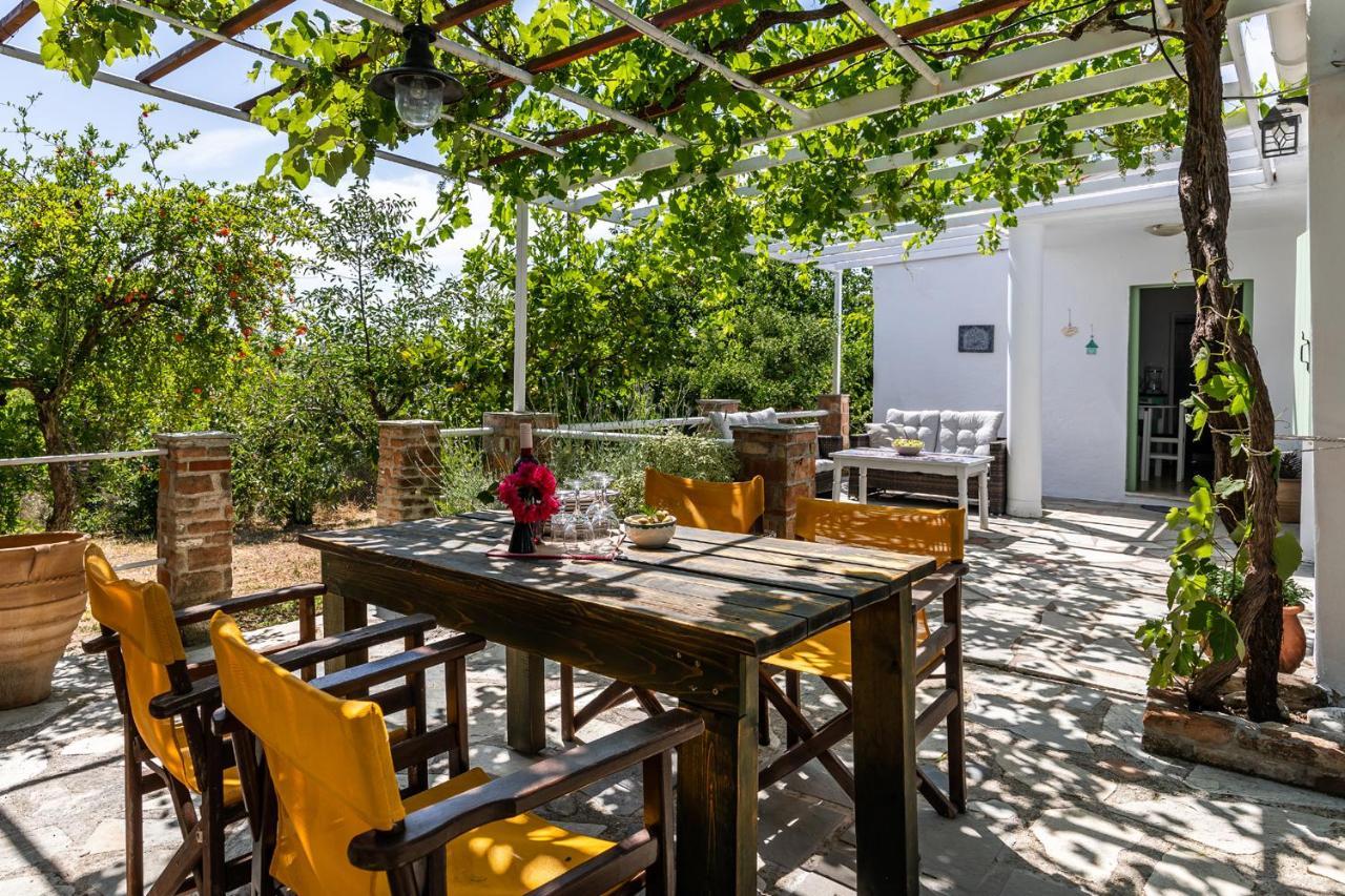 Skopelos Amigdalia Cottage Exteriör bild